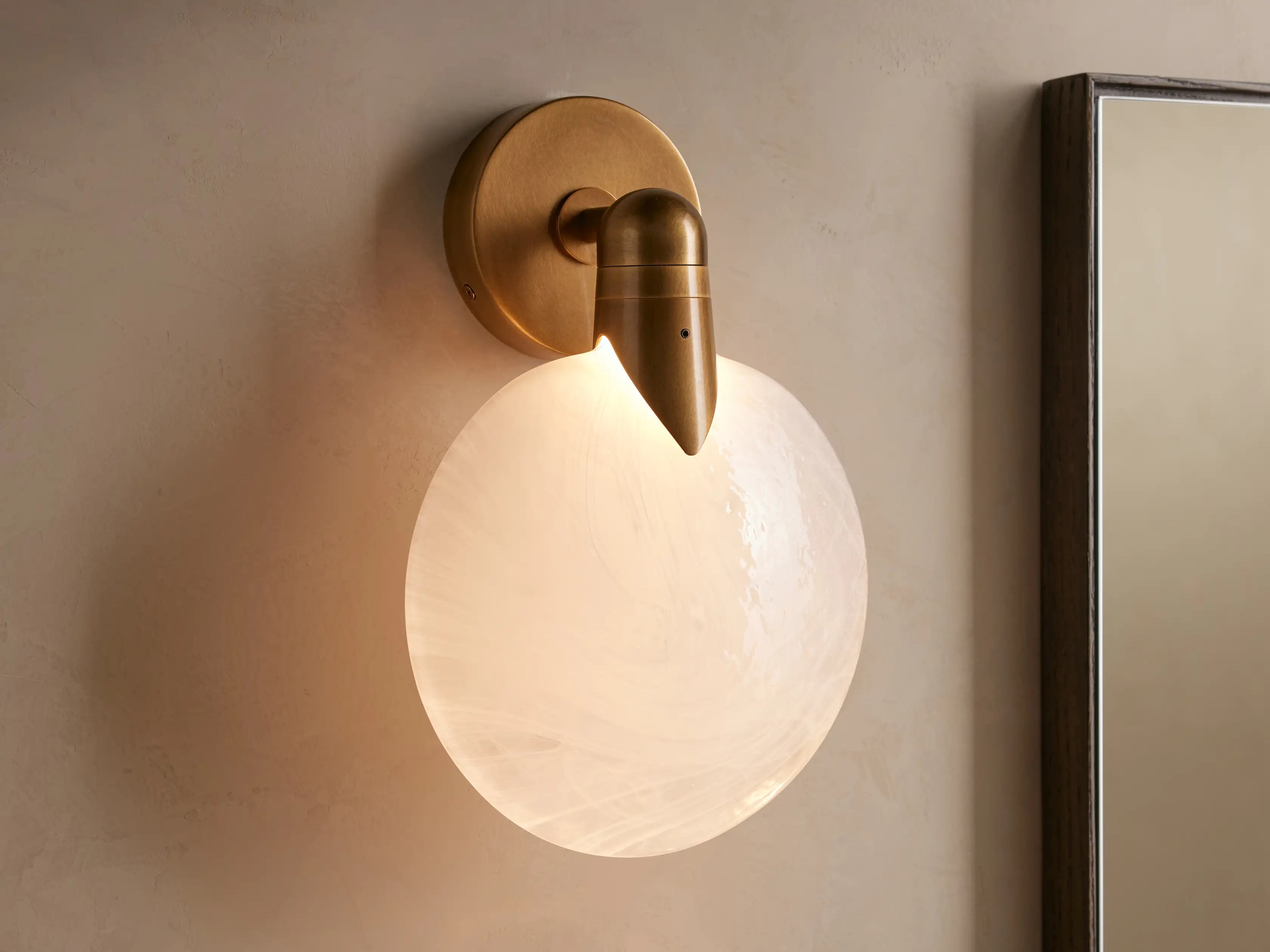 Liley Sconce
