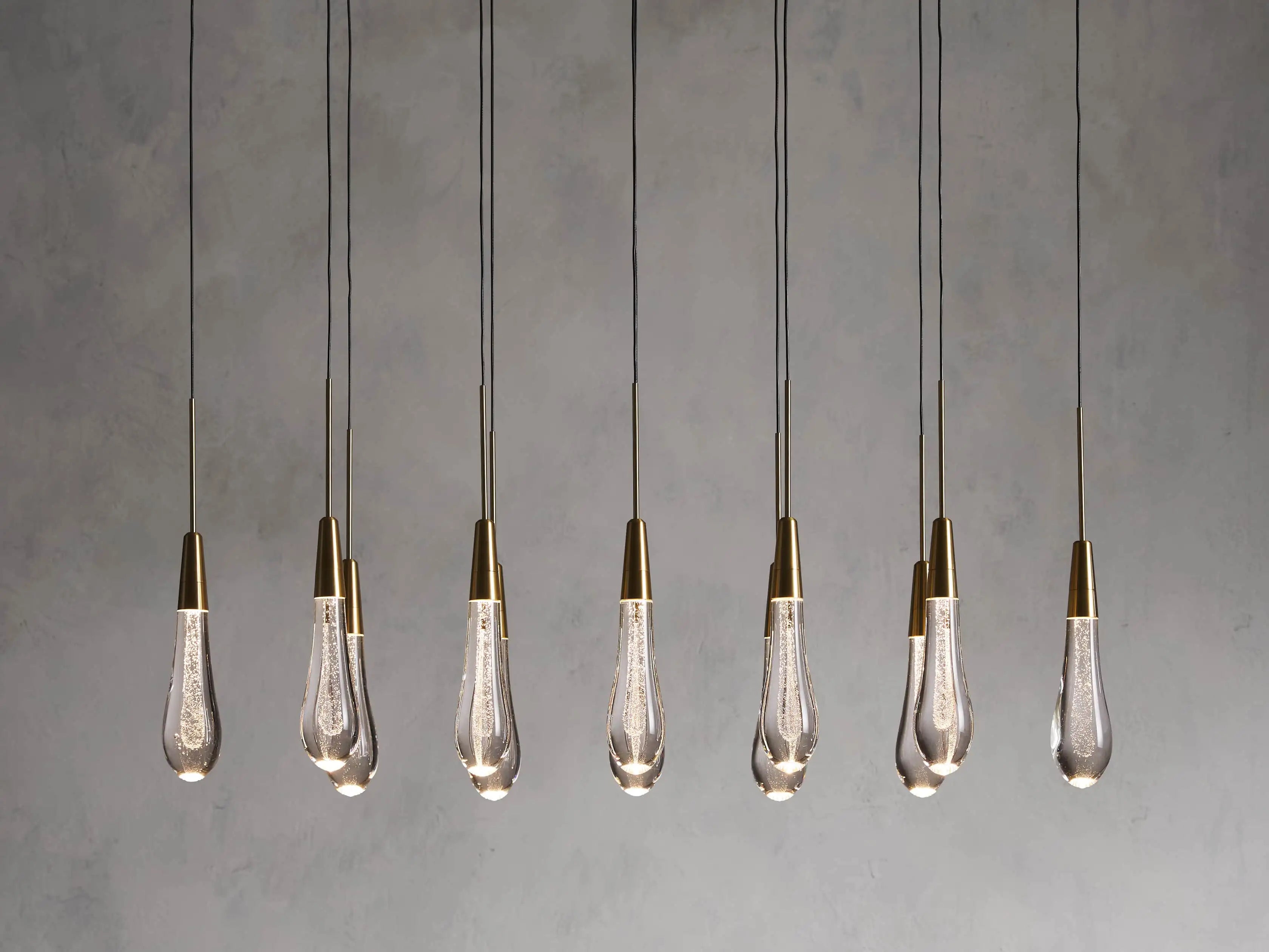 Sotaire Linear Chandelier