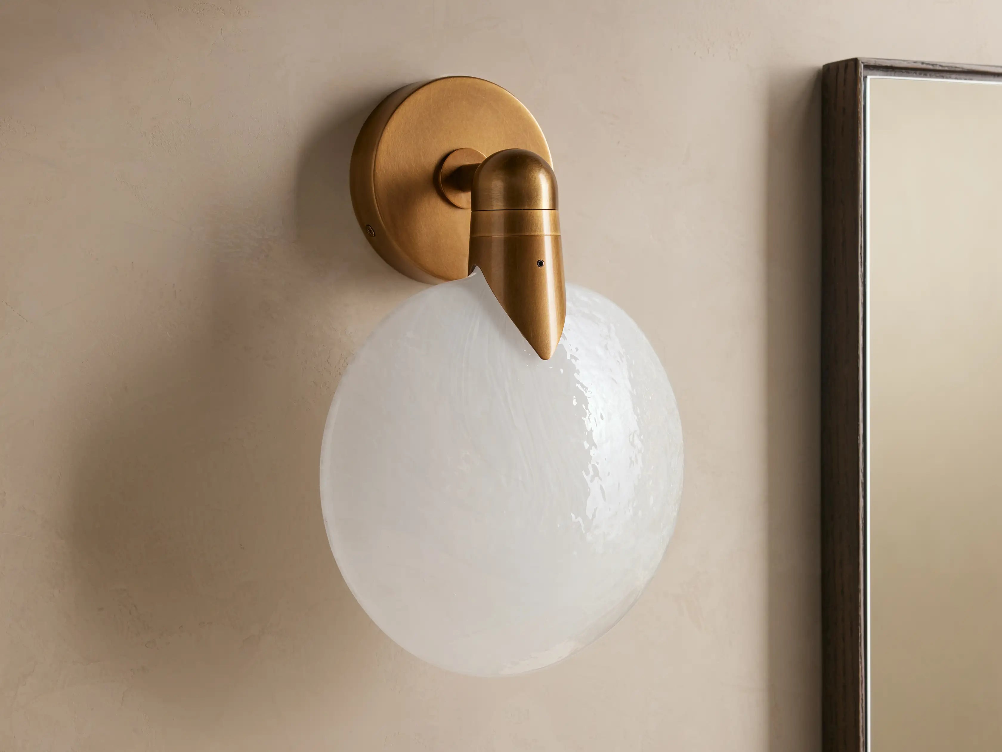 Liley Sconce