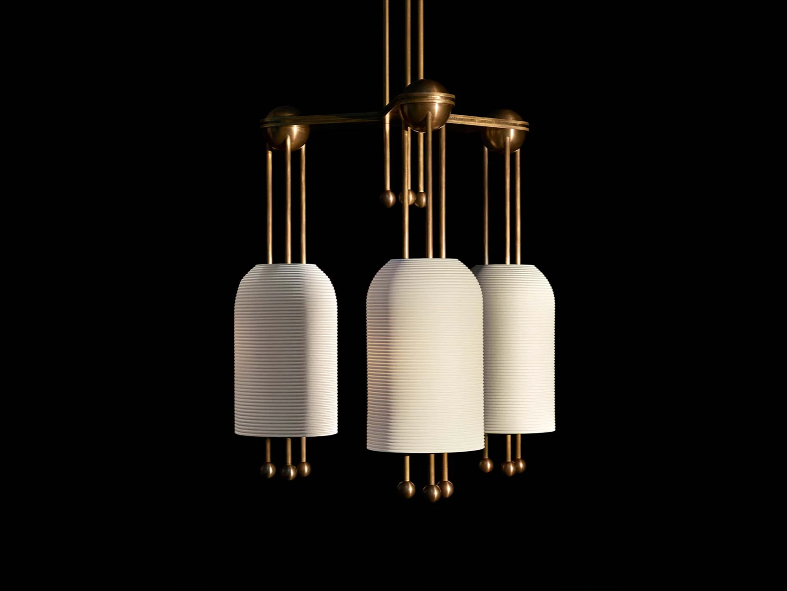 PARATUS LANTERN 3 PENDANT Ø32”