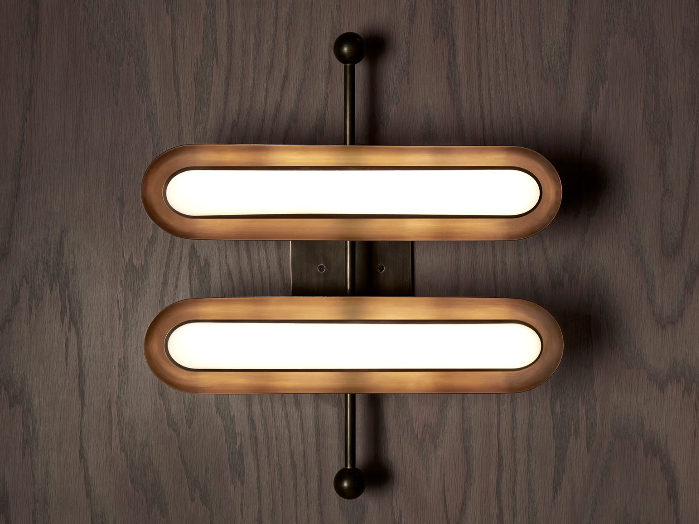 PATUS CIRCUIT 2 SURFACE H18” x W21” x D5.75”