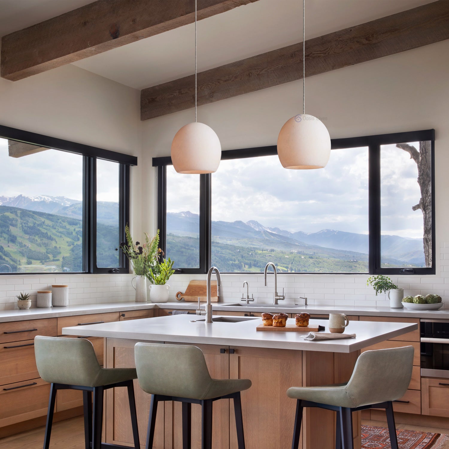 Arica Alabaster Pendant