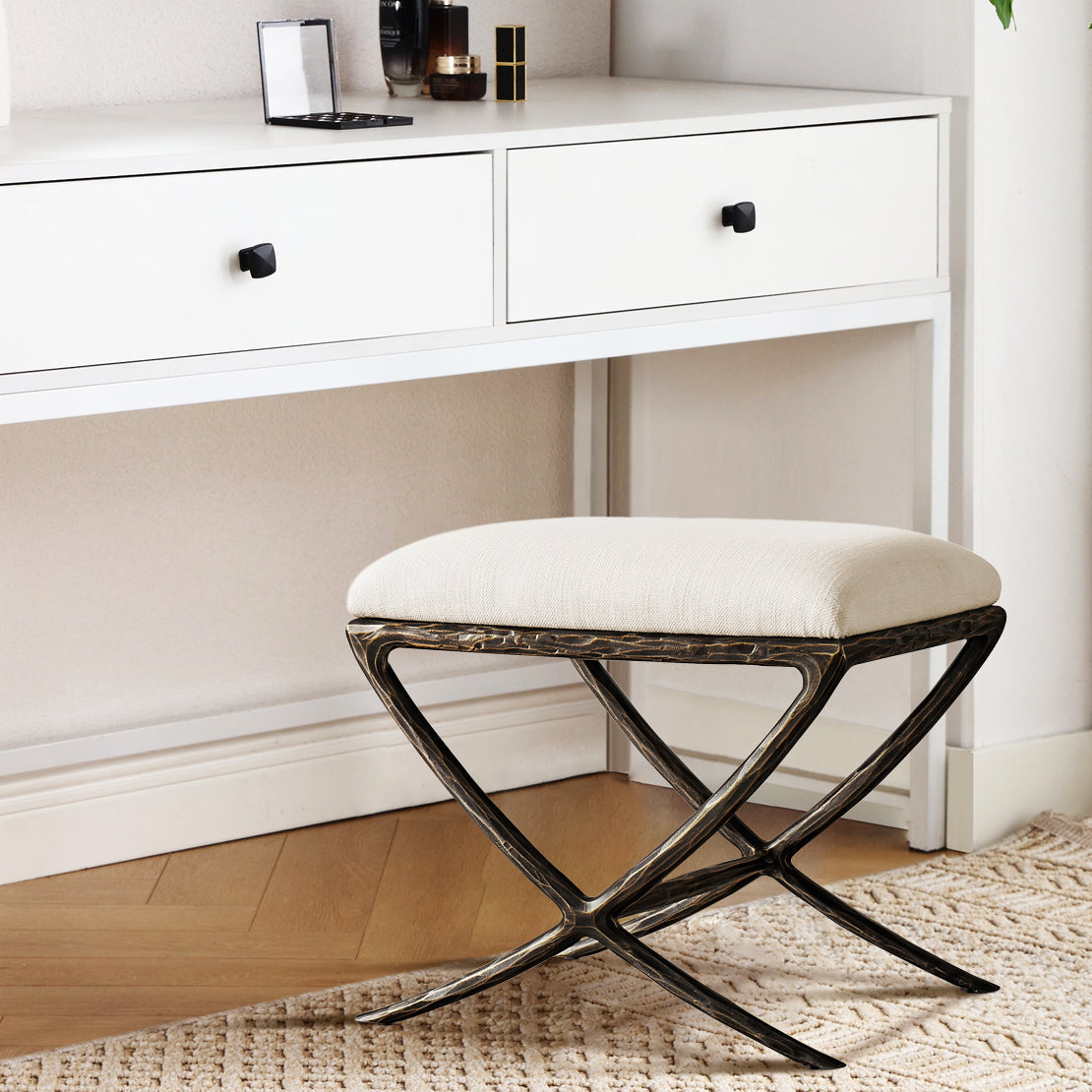 Thaddeus X-base Stool