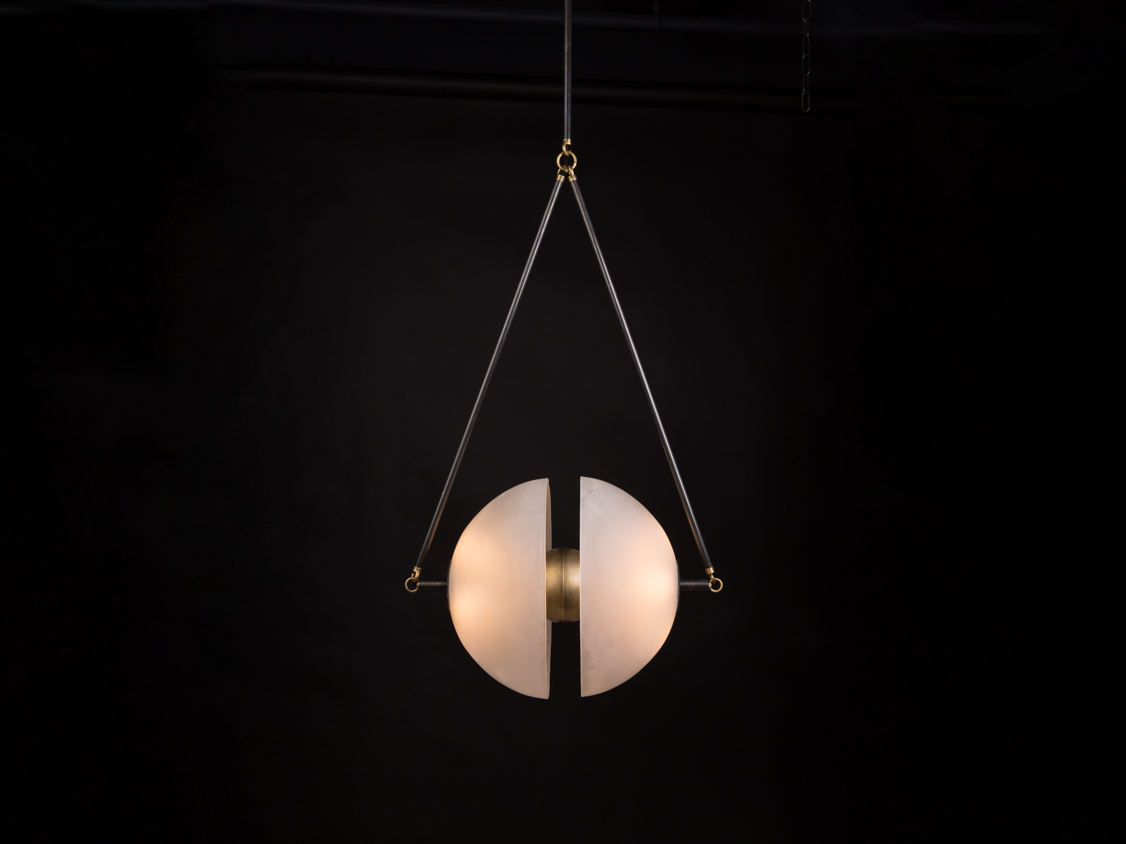 PATUS SYNAPSE PENDANT / SMALL W20.25” x D13.5”