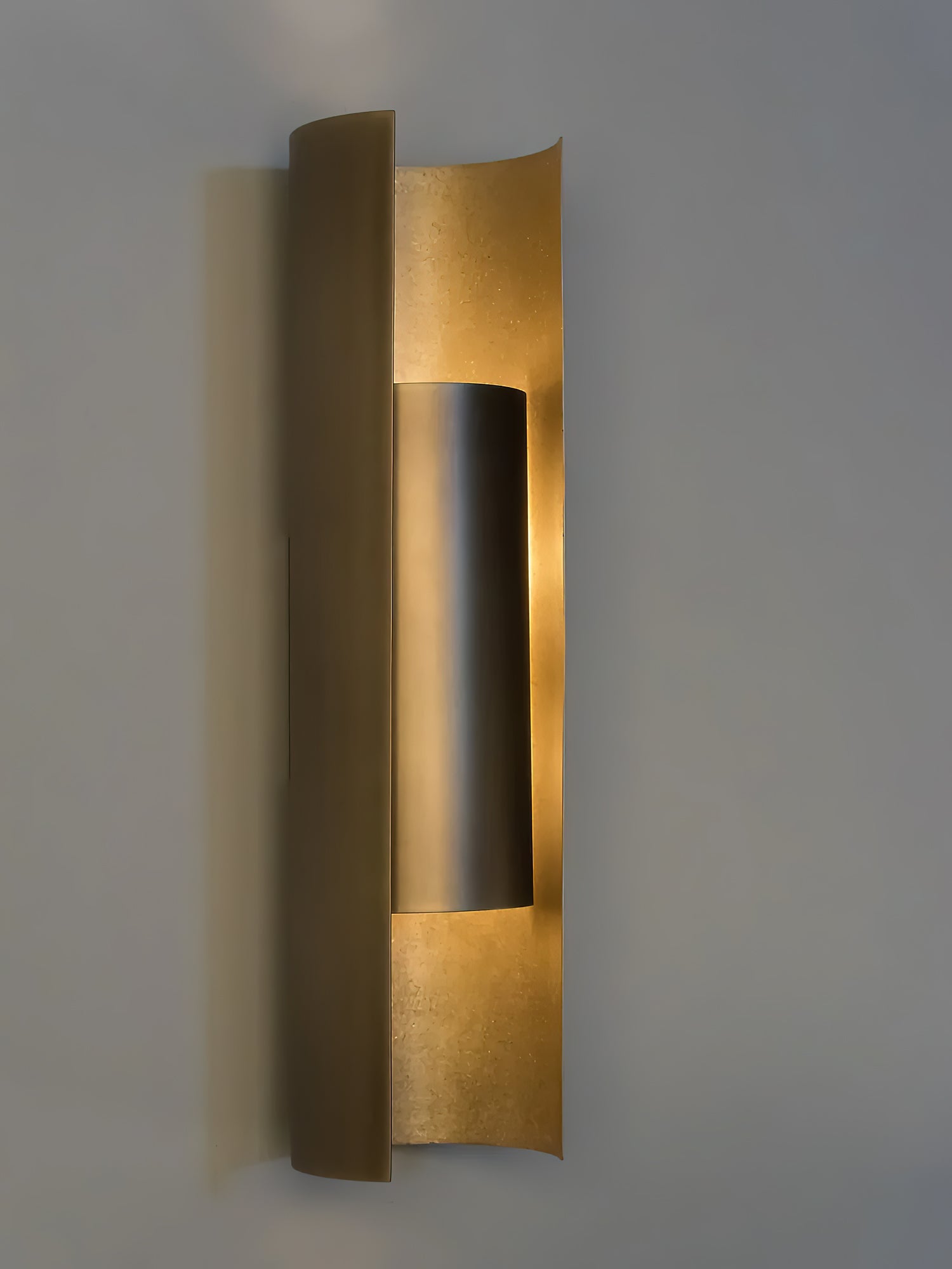 Orion Wall Lamp
