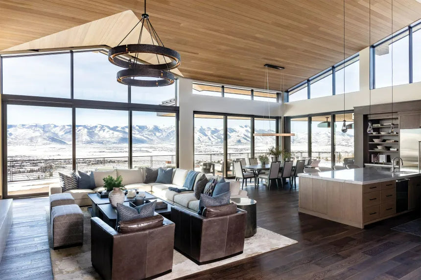 Vanvray Brass Luxury Chandelier