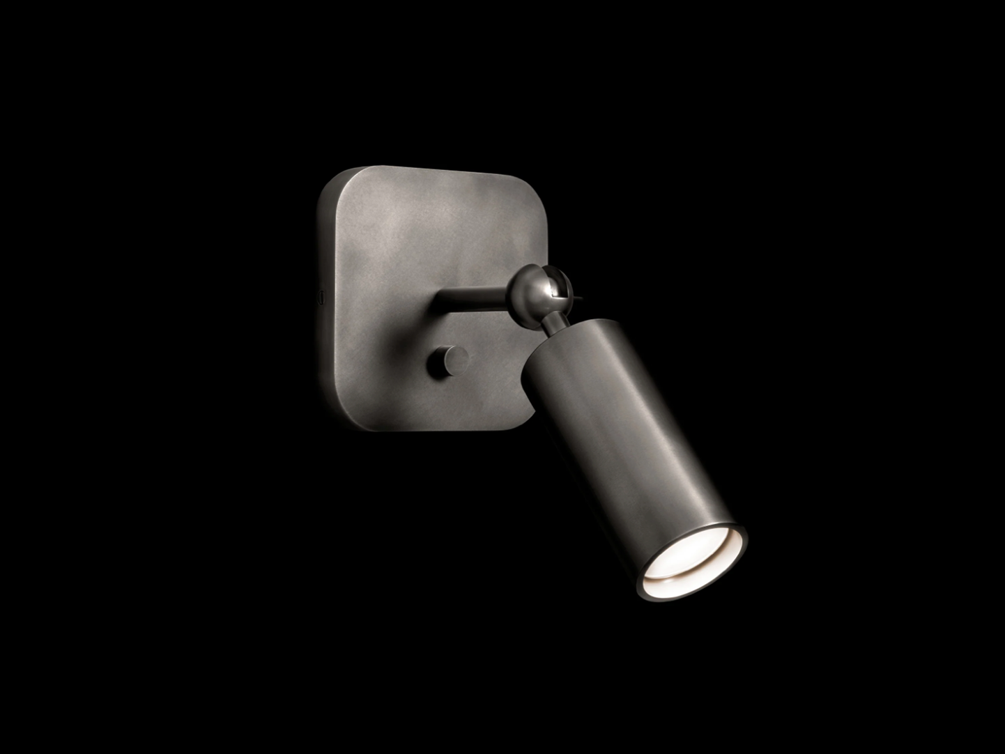 Patus Cylinder Sconce